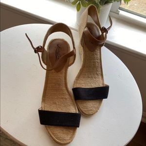 Lucky Brand wedges